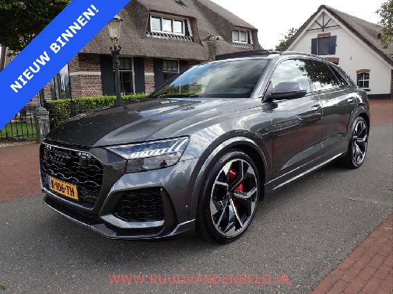 Audi RSQ8